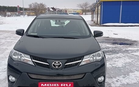 Toyota RAV4, 2015 год, 2 800 000 рублей, 7 фотография