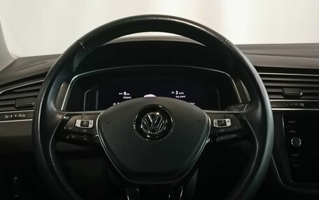 Volkswagen Tiguan II, 2019 год, 2 690 000 рублей, 8 фотография