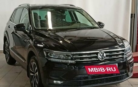 Volkswagen Tiguan II, 2019 год, 2 690 000 рублей, 3 фотография