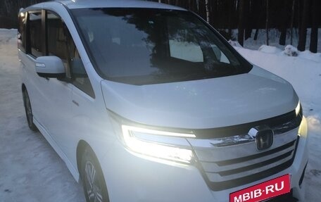 Honda Stepwgn IV, 2017 год, 2 730 000 рублей, 1 фотография