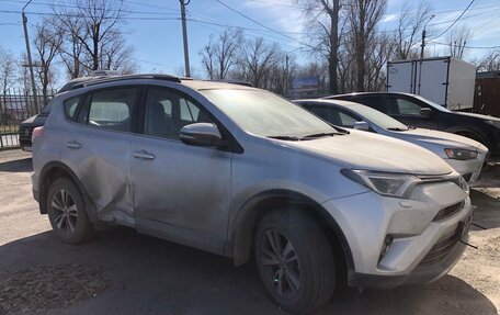 Toyota RAV4, 2017 год, 1 850 000 рублей, 2 фотография