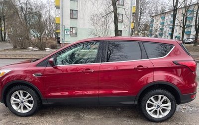 Ford Escape III, 2018 год, 1 590 000 рублей, 1 фотография