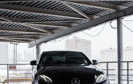 Mercedes-Benz E-Класс, 2019 год, 3 595 418 рублей, 2 фотография