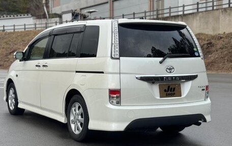 Toyota ISis I, 2013 год, 940 000 рублей, 8 фотография