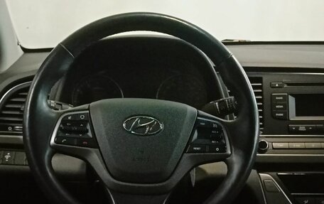 Hyundai Elantra VI рестайлинг, 2018 год, 1 715 000 рублей, 7 фотография