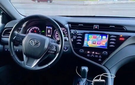 Toyota Camry, 2019 год, 3 100 000 рублей, 9 фотография