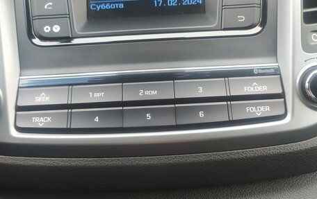 Hyundai Tucson III, 2015 год, 2 030 000 рублей, 13 фотография