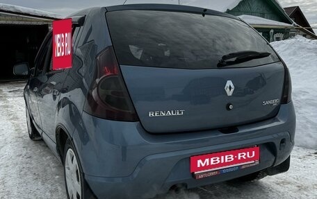 Renault Sandero I, 2011 год, 690 000 рублей, 2 фотография