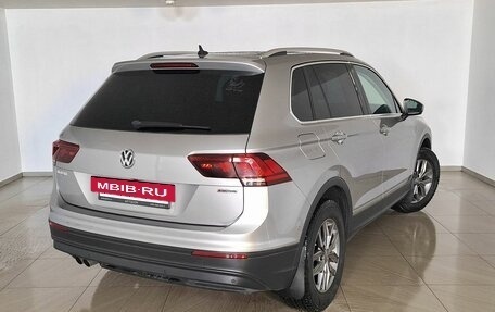 Volkswagen Tiguan II, 2019 год, 2 557 000 рублей, 3 фотография