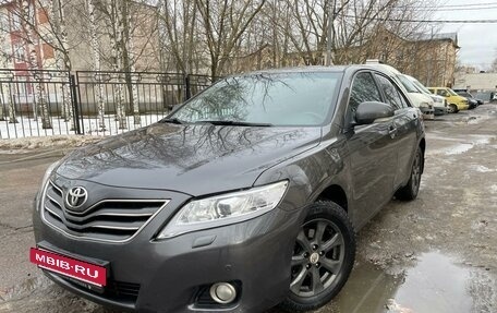 Toyota Camry, 2010 год, 1 375 000 рублей, 2 фотография