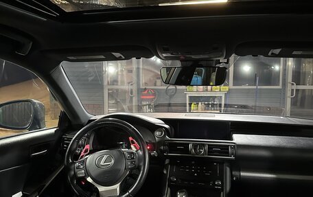 Lexus IS III, 2017 год, 3 650 000 рублей, 3 фотография