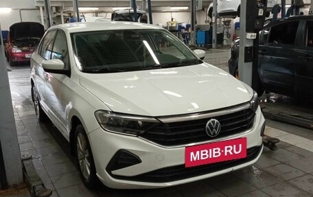 Volkswagen Polo VI (EU Market), 2021 год, 1 890 000 рублей, 2 фотография