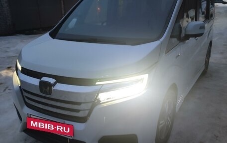 Honda Stepwgn IV, 2017 год, 2 730 000 рублей, 3 фотография