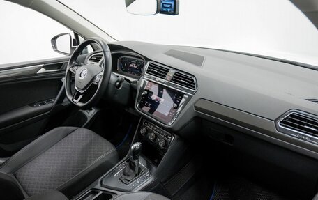 Volkswagen Tiguan II, 2018 год, 2 499 000 рублей, 11 фотография