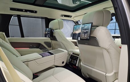 Land Rover Range Rover IV рестайлинг, 2023 год, 27 500 000 рублей, 11 фотография