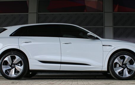 Audi e-tron I, 2020 год, 7 950 000 рублей, 2 фотография