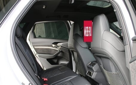 Audi e-tron I, 2020 год, 7 950 000 рублей, 8 фотография