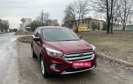 Ford Escape III, 2018 год, 1 590 000 рублей, 4 фотография