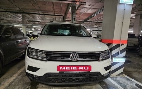 Volkswagen Tiguan II, 2019 год, 3 100 000 рублей, 3 фотография