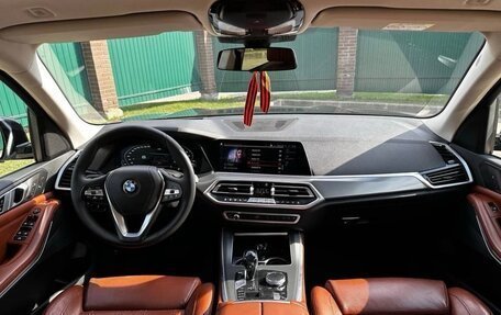 BMW X5, 2018 год, 5 400 000 рублей, 9 фотография