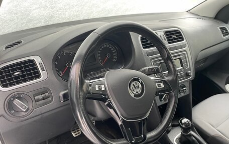 Volkswagen Polo VI (EU Market), 2017 год, 1 200 000 рублей, 2 фотография