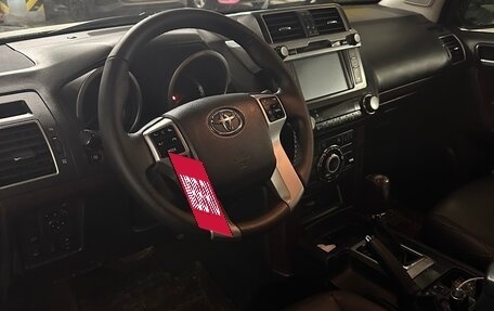 Toyota Land Cruiser Prado 150 рестайлинг 2, 2015 год, 3 890 000 рублей, 6 фотография