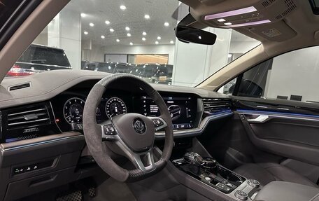 Volkswagen Touareg III, 2019 год, 6 000 000 рублей, 8 фотография