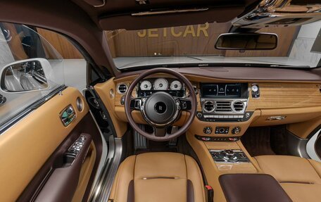 Rolls-Royce Wraith, 2017 год, 28 000 000 рублей, 26 фотография