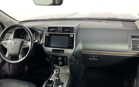 Toyota Land Cruiser Prado 150 рестайлинг 2, 2018 год, 5 399 000 рублей, 11 фотография