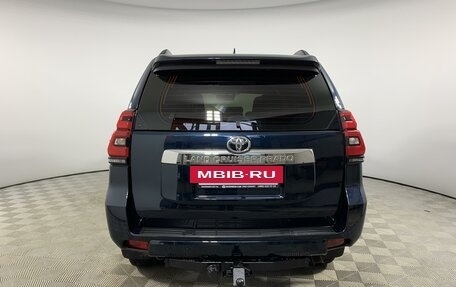 Toyota Land Cruiser Prado 150 рестайлинг 2, 2018 год, 5 399 000 рублей, 6 фотография