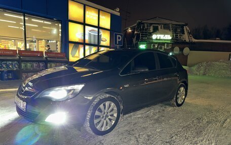 Opel Astra J, 2011 год, 890 000 рублей, 3 фотография