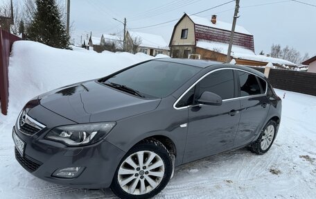 Opel Astra J, 2011 год, 890 000 рублей, 9 фотография