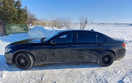 BMW 7 серия, 2013 год, 2 400 000 рублей, 14 фотография