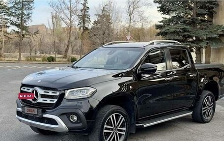 Mercedes-Benz X-Класс I, 2018 год, 4 350 000 рублей, 2 фотография