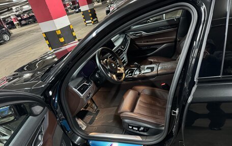 BMW 7 серия, 2018 год, 4 400 000 рублей, 8 фотография