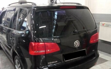 Volkswagen Touran III, 2011 год, 1 132 000 рублей, 4 фотография
