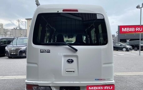 Toyota Pixis Van I, 2020 год, 390 000 рублей, 6 фотография