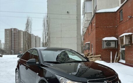 Chevrolet Cruze II, 2012 год, 600 000 рублей, 3 фотография