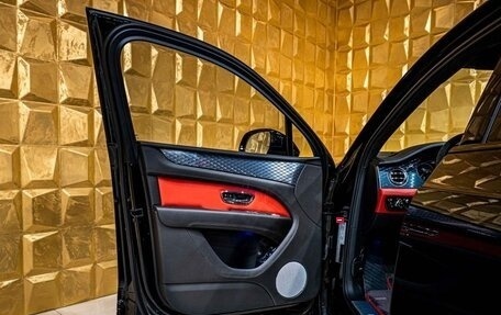 Bentley Bentayga I, 2023 год, 36 000 000 рублей, 12 фотография