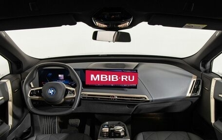 BMW iX, 2022 год, 8 390 000 рублей, 17 фотография