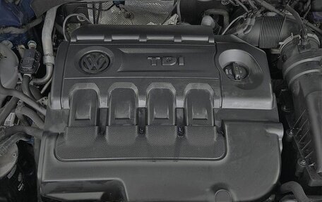 Volkswagen Tiguan II, 2018 год, 2 489 000 рублей, 15 фотография
