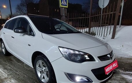 Opel Astra J, 2013 год, 1 050 000 рублей, 13 фотография
