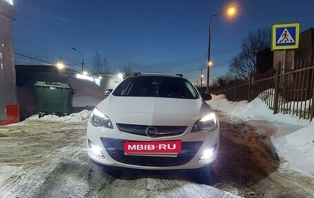 Opel Astra J, 2013 год, 1 050 000 рублей, 39 фотография