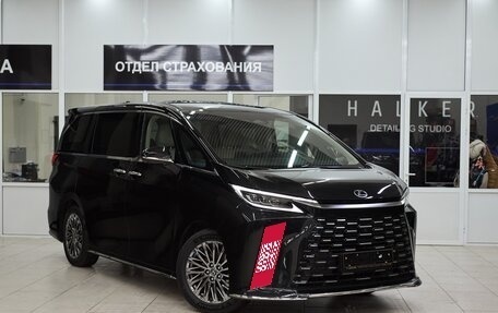 Lexus LM, 2023 год, 19 999 000 рублей, 2 фотография
