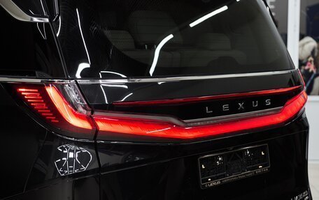 Lexus LM, 2023 год, 19 999 000 рублей, 12 фотография