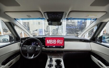 Lexus LM, 2023 год, 19 999 000 рублей, 35 фотография