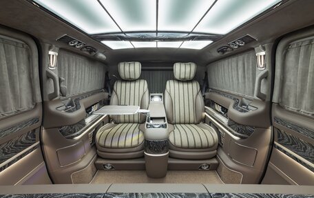 Mercedes-Benz V-Класс, 2023 год, 42 000 000 рублей, 18 фотография