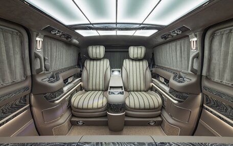Mercedes-Benz V-Класс, 2023 год, 42 000 000 рублей, 17 фотография