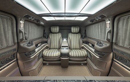 Mercedes-Benz V-Класс, 2023 год, 42 000 000 рублей, 19 фотография
