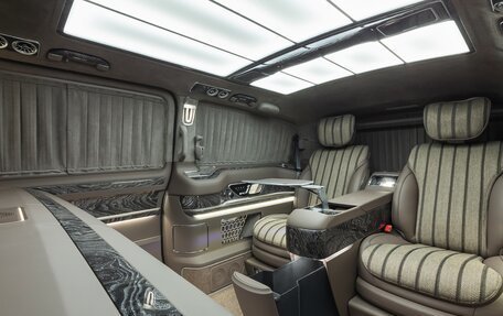 Mercedes-Benz V-Класс, 2023 год, 42 000 000 рублей, 15 фотография